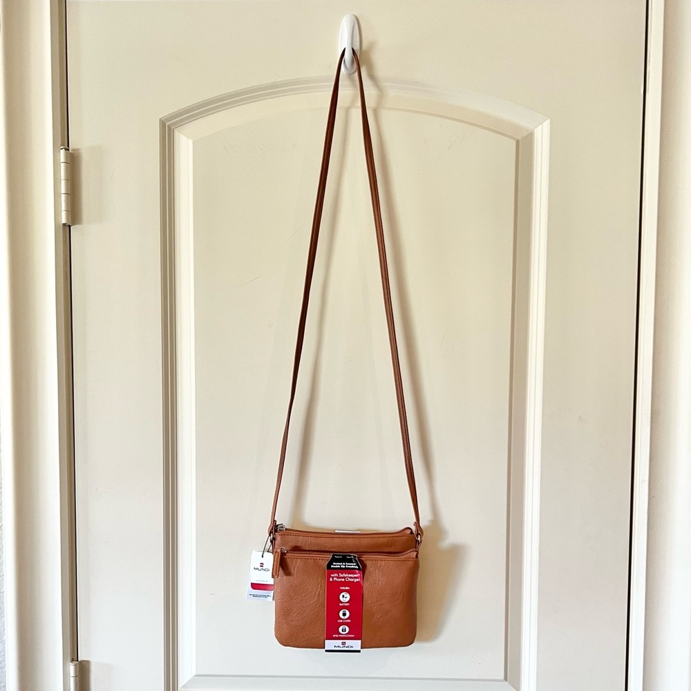 NWT Mundi double zip brown RFID travel crossbody